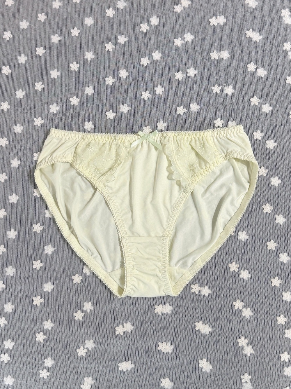US-S/JP-L Japanese Cute Flower Embroidery Satin Bow Smooth Nylon Panties Girls